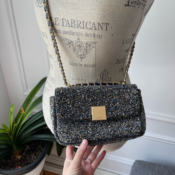 Elegant Tweed Chain Bag - Picture 2 of 9